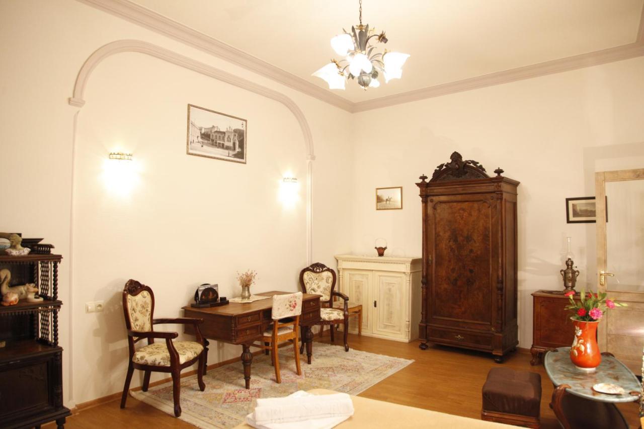 Ferienwohnung Art House Petunia Tbilisi Exterior foto